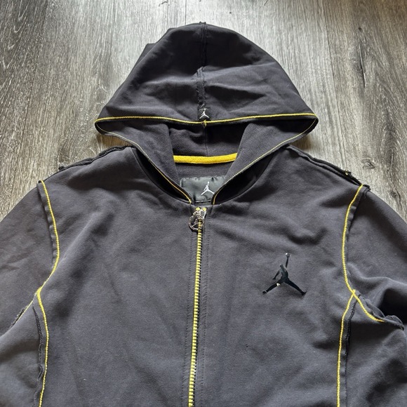 Nike Air Jordan Black & Yellow Contrast Stitch Full Zip Hooded Sweatshirt Size L - Picture 3 of 8
